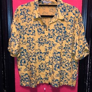 VANS button up top
